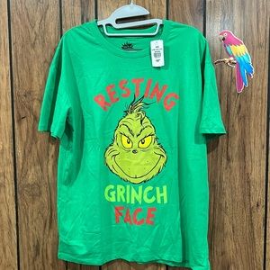 Women’s The Grinch Christmas T-shirt Size Medium